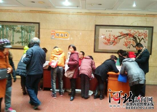 河北老年大學(xué)“一座難求” 報名之后還要搖號